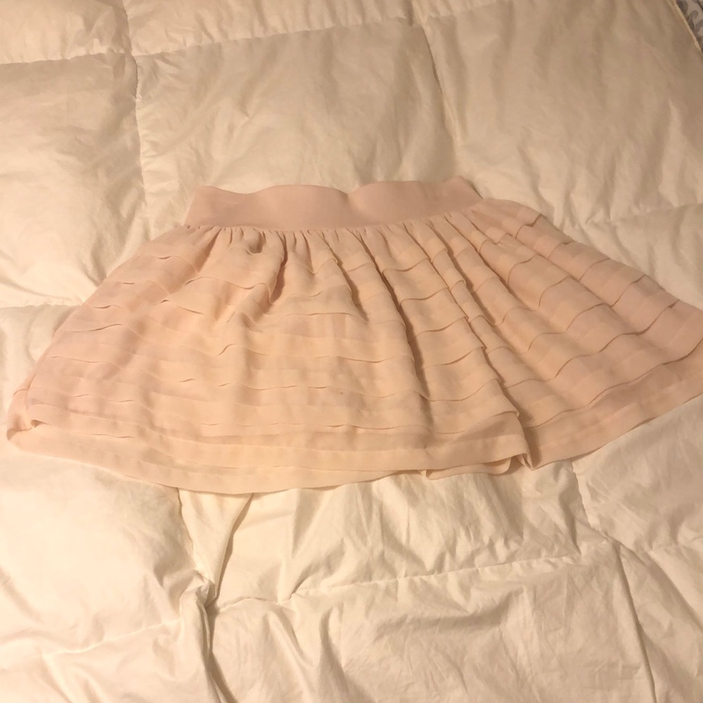 Light pink skirt size medium